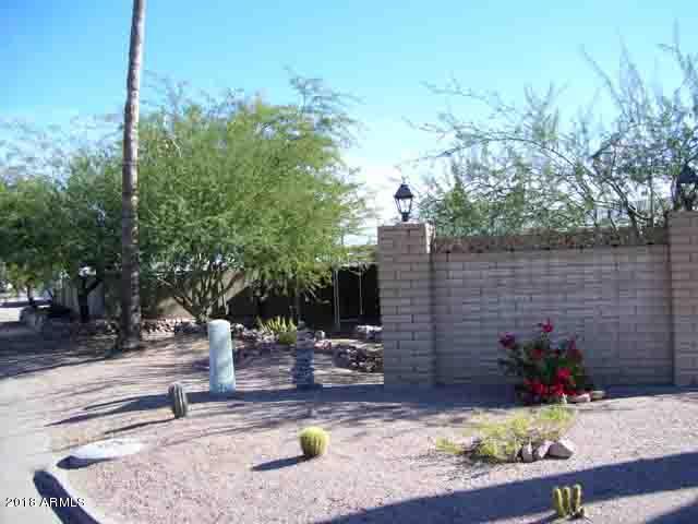 2137 South Tomahawk Road Apache Junction, AZ 85119 - Photo 4 of 26 North side of home