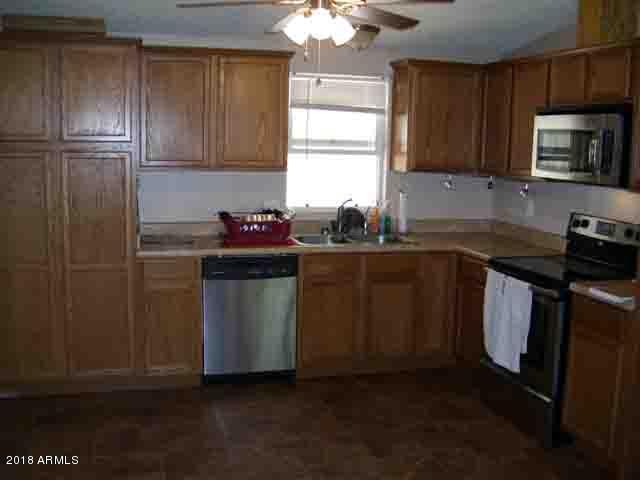 2137 South Tomahawk Road Apache Junction, AZ 85119 - Photo 8 of 26 Kitchen
