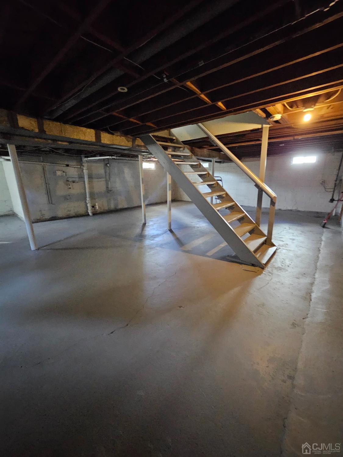 190 Berkeley Terrace Plainfield, NJ 07062 - Photo 20 of 23 a view of a room with gym equipment