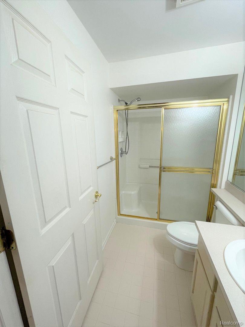 4227 Schaefer Road Dearborn, MI 48126 - Photo 19 of 21 Gallery Image 19