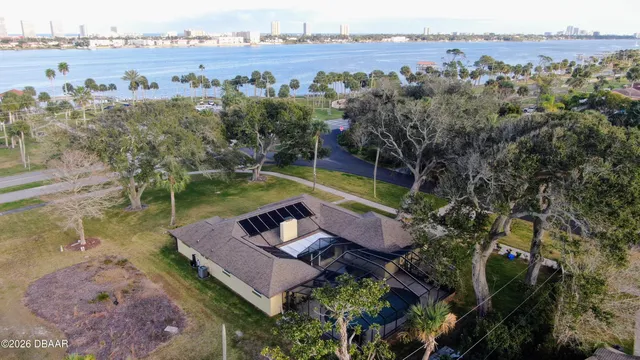 $3,500 | 864 North Beach Street, Ormond Beach, FL 32174
