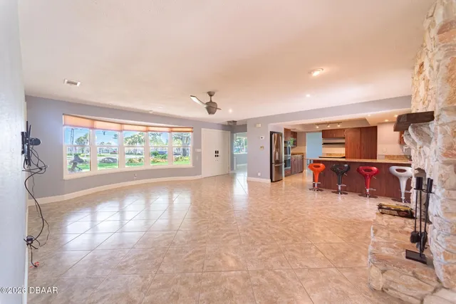 $3,500 | 864 North Beach Street, Ormond Beach, FL 32174