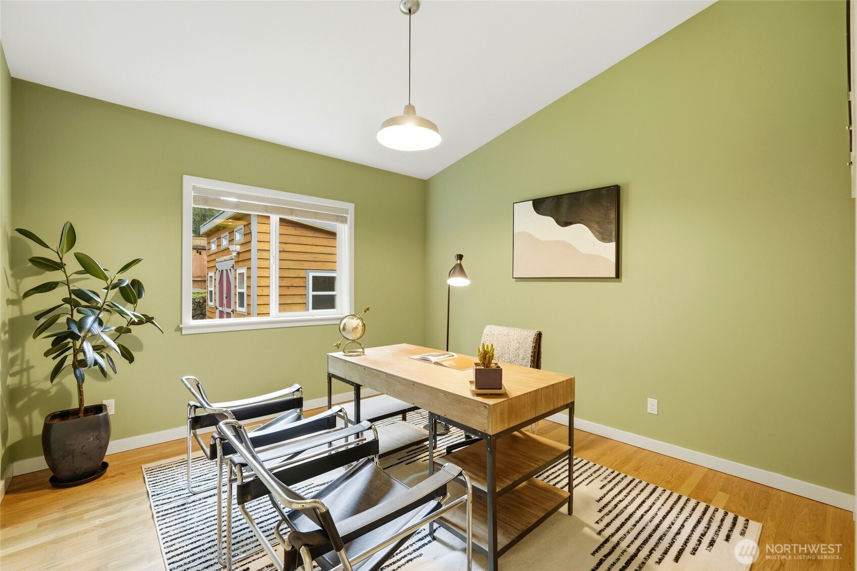 7804 200th Street Southwest Edmonds, WA 98026 - Photo 17 of 37