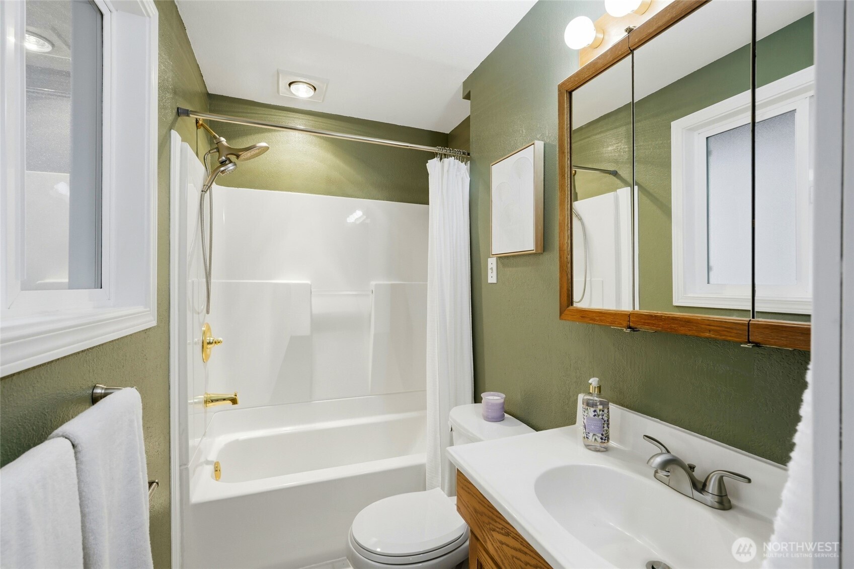 7804 200th Street Southwest Edmonds, WA 98026 - Photo 21 of 37