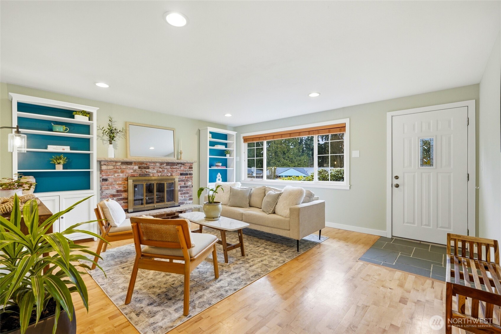 7804 200th Street Southwest Edmonds, WA 98026 - Photo 4 of 37