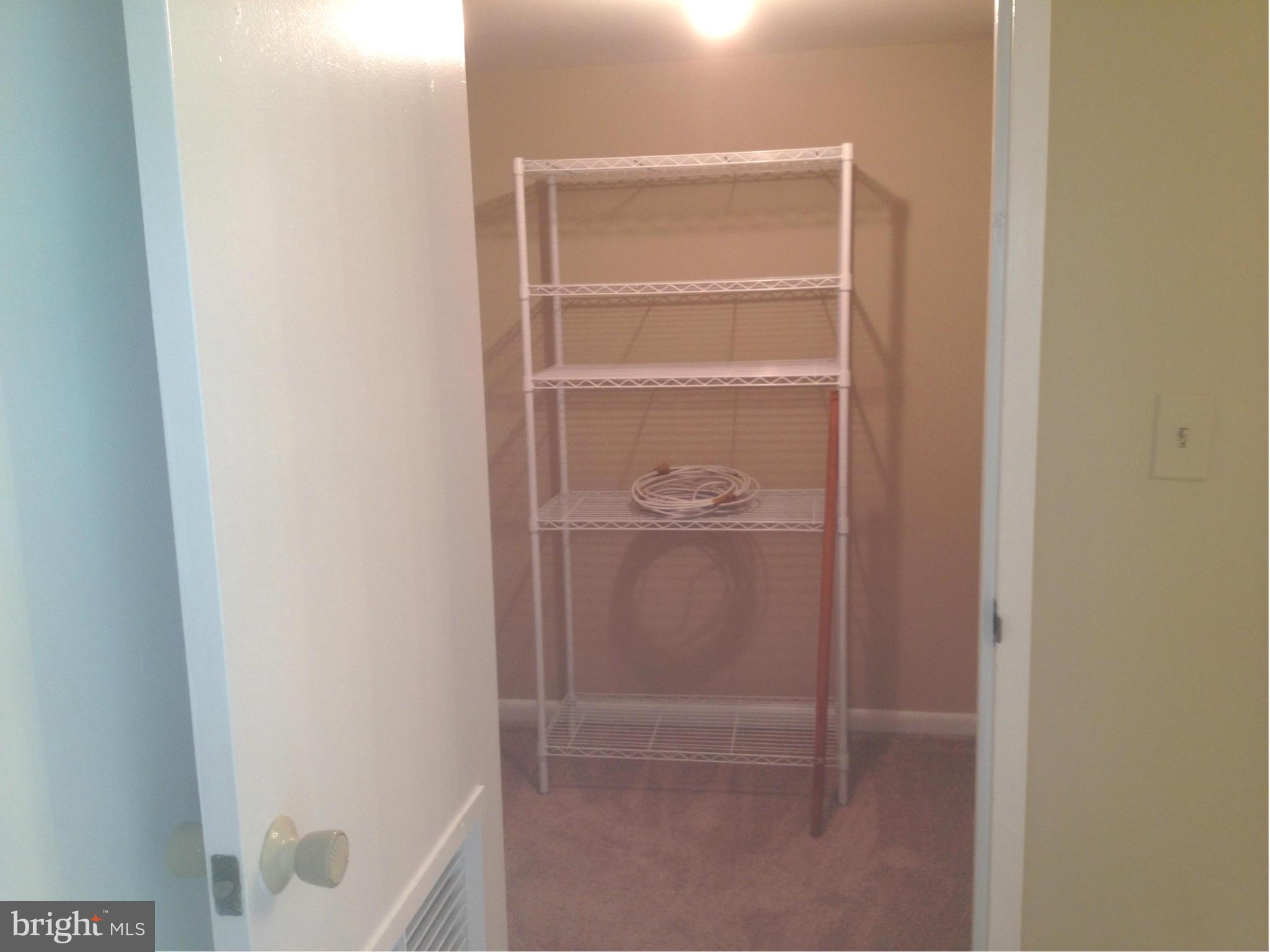 17811 Buehler Road, Unit 82 Olney, MD 20832 - Photo 3 of 6 Study/Storage