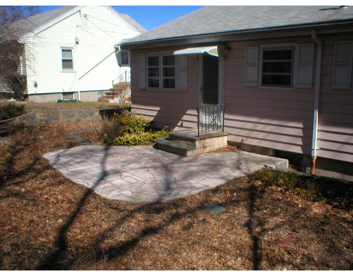 35 Glencliff Road Boston, MA 02131 - Photo 4 of 15 Gallery Image 4