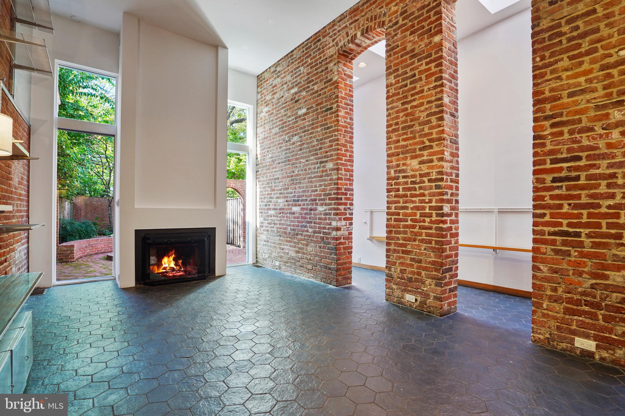 13 9th Street Southeast Washington, DC 20003 - Photo 21 of 70