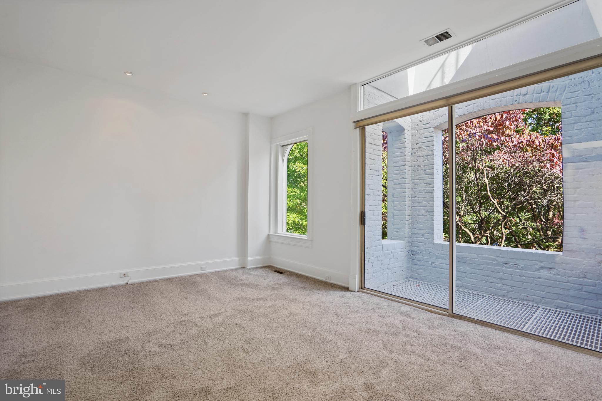 13 9th Street Southeast Washington, DC 20003 - Photo 39 of 70