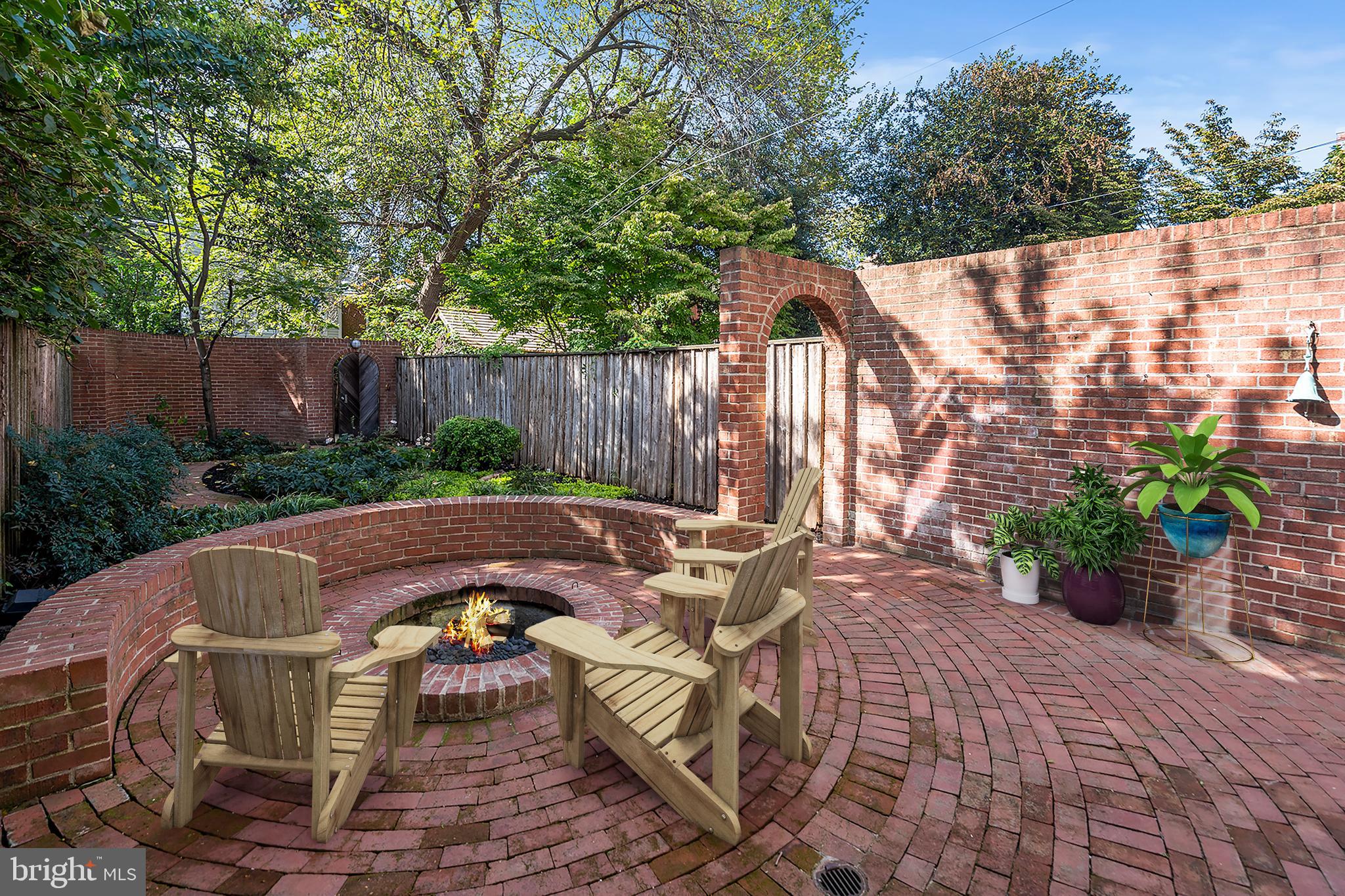 13 9th Street Southeast Washington, DC 20003 - Photo 10 of 70