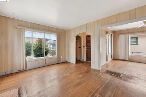 $325,000 | 8115 Iris Street, Oakland, CA 94605