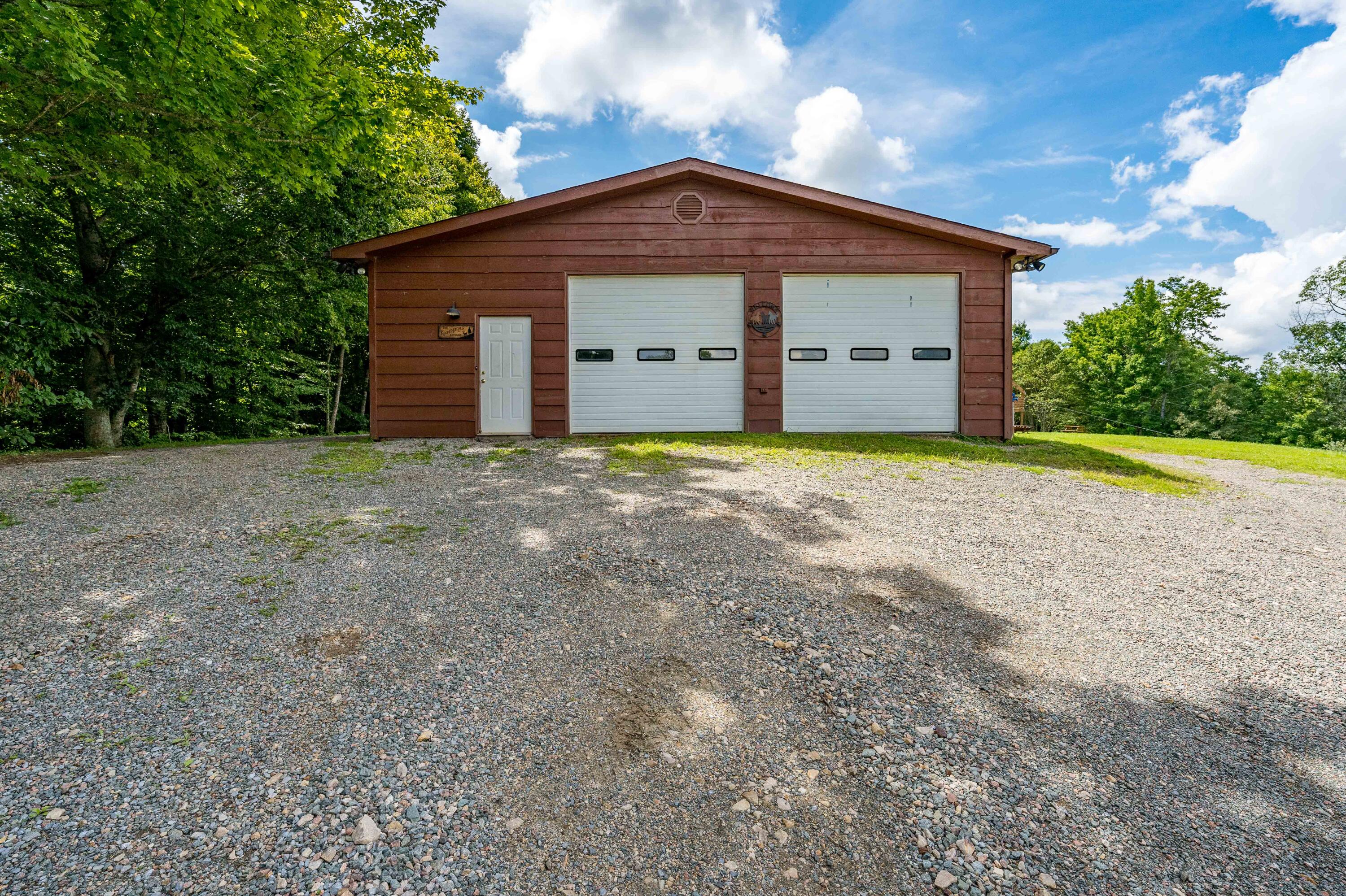 775 Pine Orchard Road Butler, TN 37640 - Photo 54 of 67 775 Pine Orchard Road (20 of 73)
