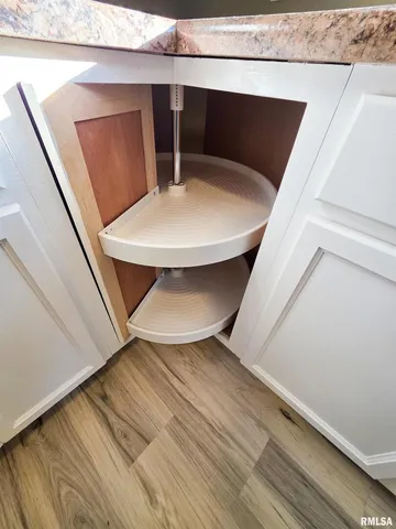 $139,000 | 110 Hickory Street, Flora, IL 62839