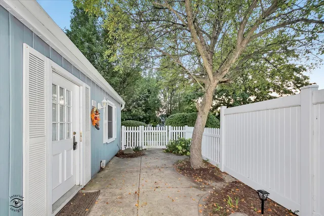 $259,900 | 119 Garden Drive, Montgomery, IL 60538