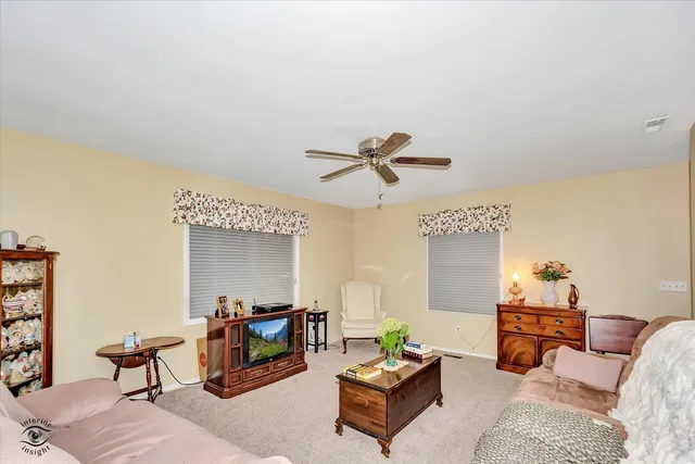 $259,900 | 119 Garden Drive, Montgomery, IL 60538