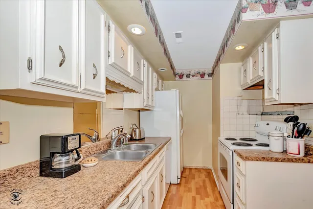 $259,900 | 119 Garden Drive, Montgomery, IL 60538