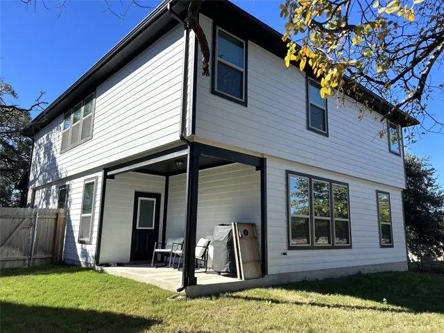 $2,400 | 700 Hays Hill Drive, Unit 1, Georgetown, TX 78633