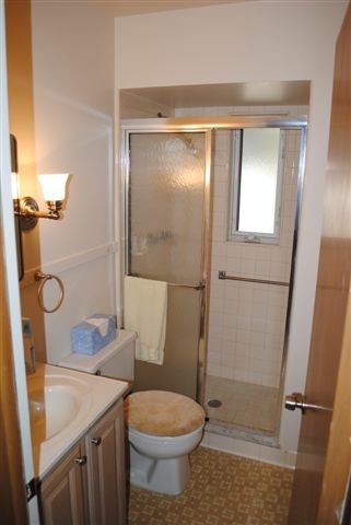 160 Ridgemont Road Grosse Pointe, MI 48236 - Photo 11 of 17 31031697-11.JPG