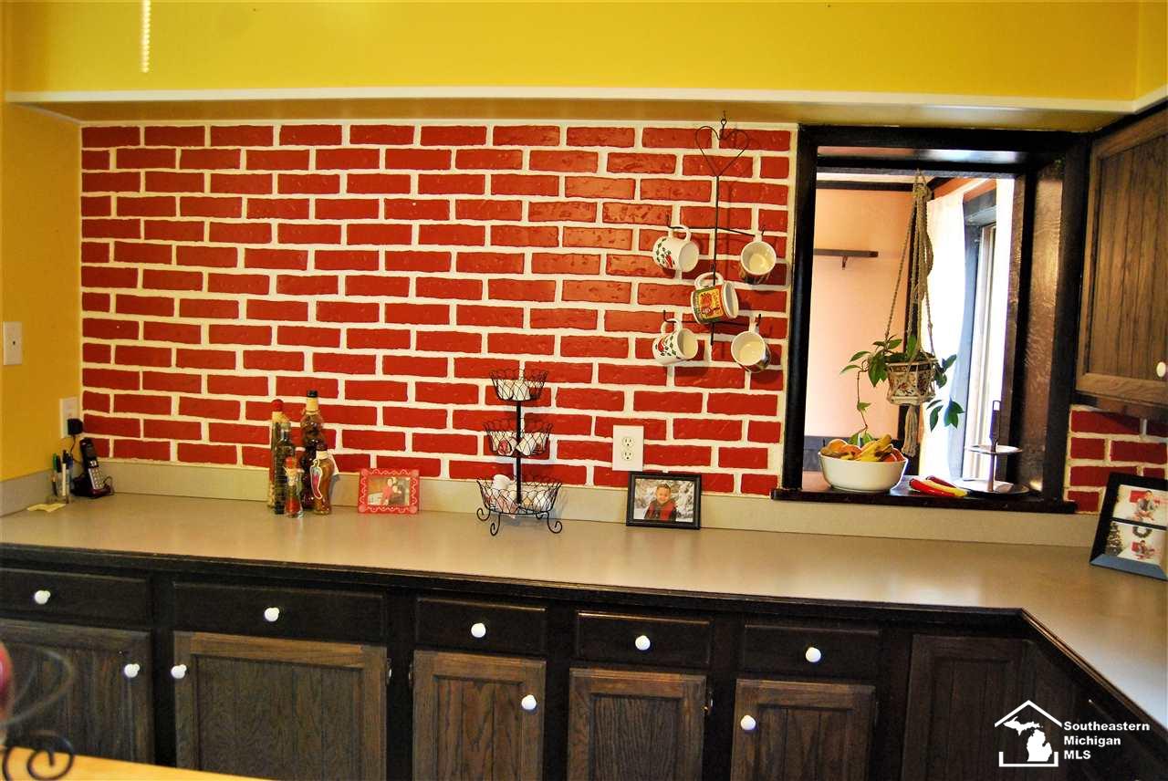 4507 Goddard Road Newport, MI 48166 - Photo 16 of 37 31368419-15.JPG
