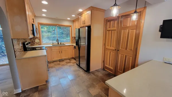 $2,975 | 10801 Cyntheanne Road, Fortville, IN 46040