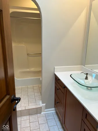 $2,975 | 10801 Cyntheanne Road, Fortville, IN 46040