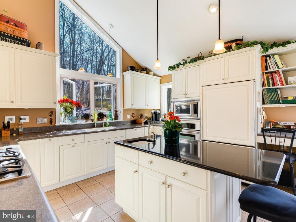 559 Hopkins Mill Road Quarryville, PA 17566 - Photo 3 of 29 Gallery Image 3