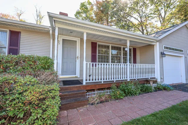 $525,000 | 35 Foch Street, Goffstown, NH 03102