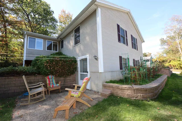 $525,000 | 35 Foch Street, Goffstown, NH 03102