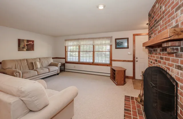 $525,000 | 35 Foch Street, Goffstown, NH 03102