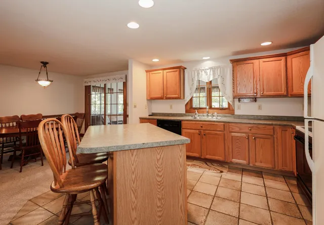 $525,000 | 35 Foch Street, Goffstown, NH 03102