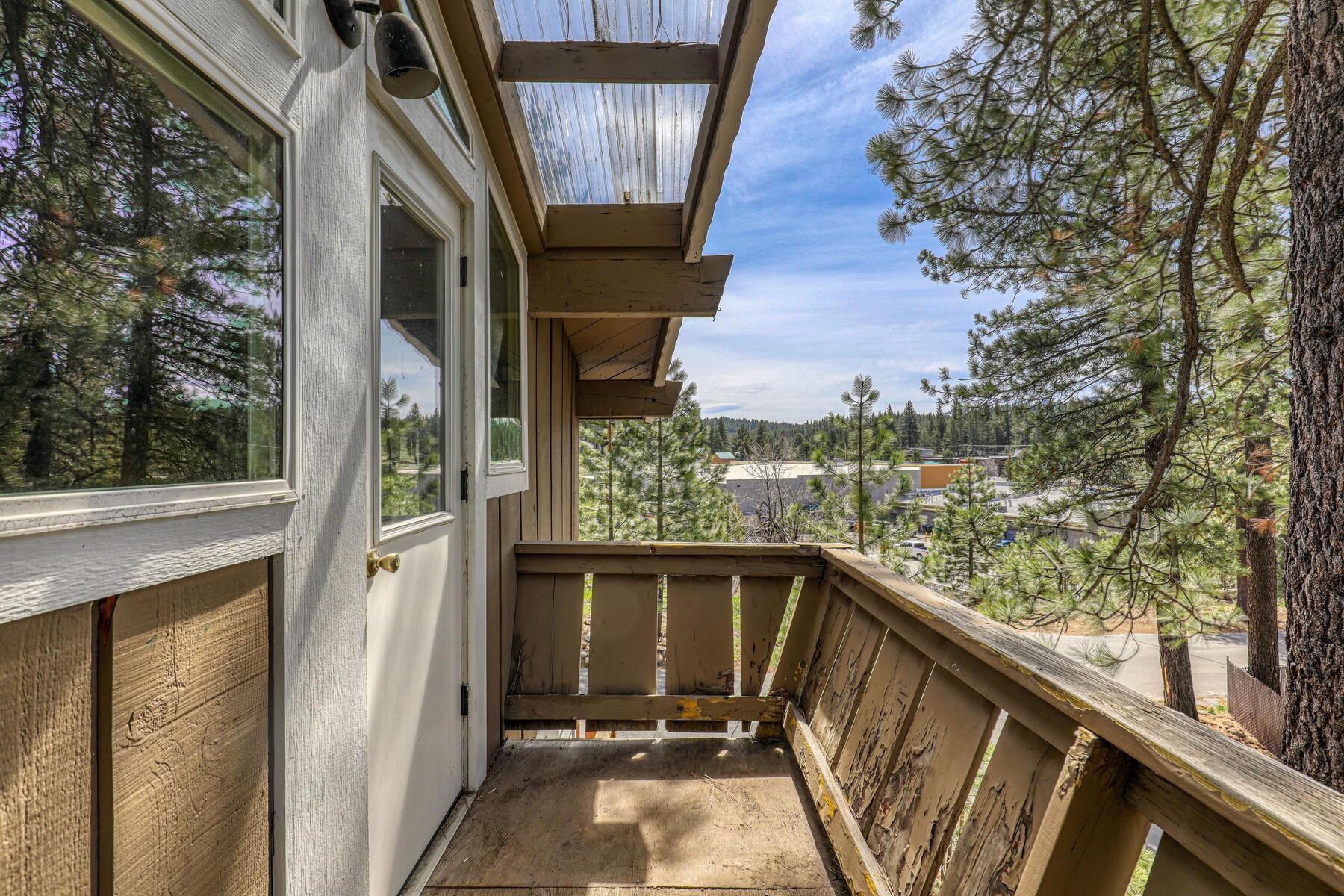 11312 Ridge Road Truckee, CA 96161 - Photo 13 of 21