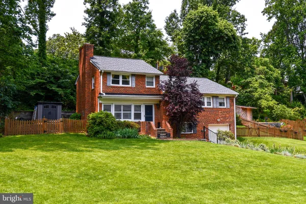 $749,000 | 5812 Piedmont Drive, Alexandria, VA 22310