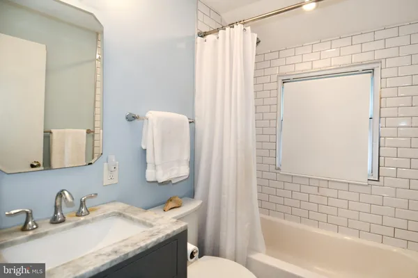 $749,000 | 5812 Piedmont Drive, Alexandria, VA 22310