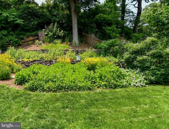 $749,000 | 5812 Piedmont Drive, Alexandria, VA 22310