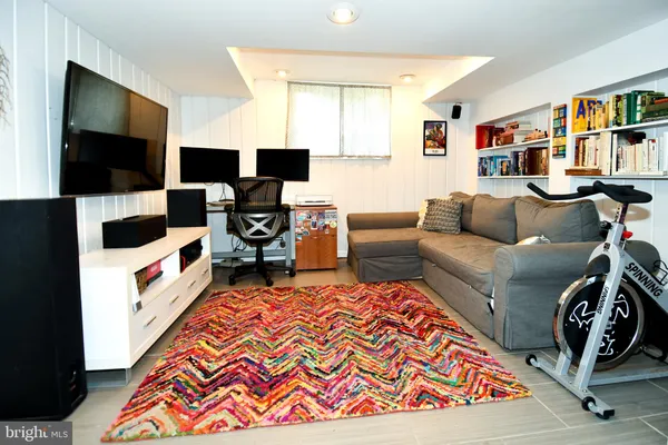 $749,000 | 5812 Piedmont Drive, Alexandria, VA 22310