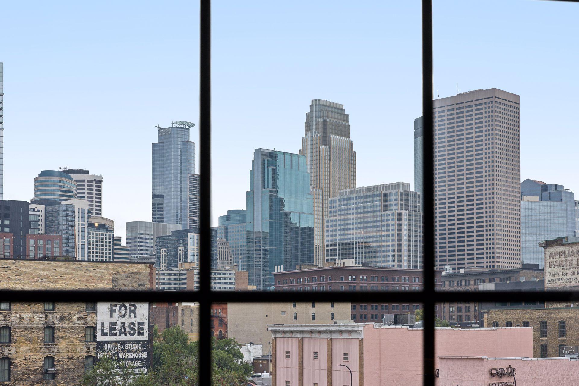 404 North Washington Avenue, Unit 402 Minneapolis, MN 55401 - Photo 13 of 36