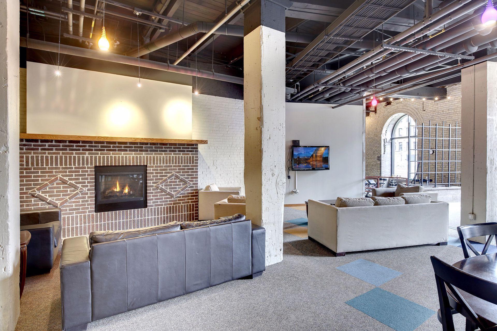 404 North Washington Avenue, Unit 402 Minneapolis, MN 55401 - Photo 26 of 36