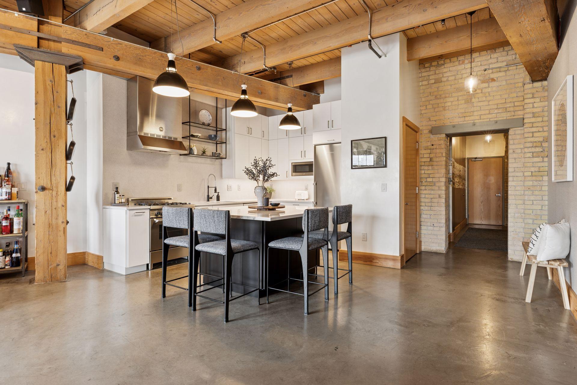 404 North Washington Avenue, Unit 402 Minneapolis, MN 55401 - Photo 6 of 36