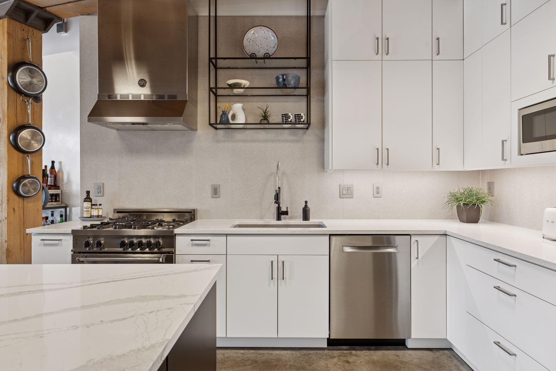 404 North Washington Avenue, Unit 402 Minneapolis, MN 55401 - Photo 8 of 36