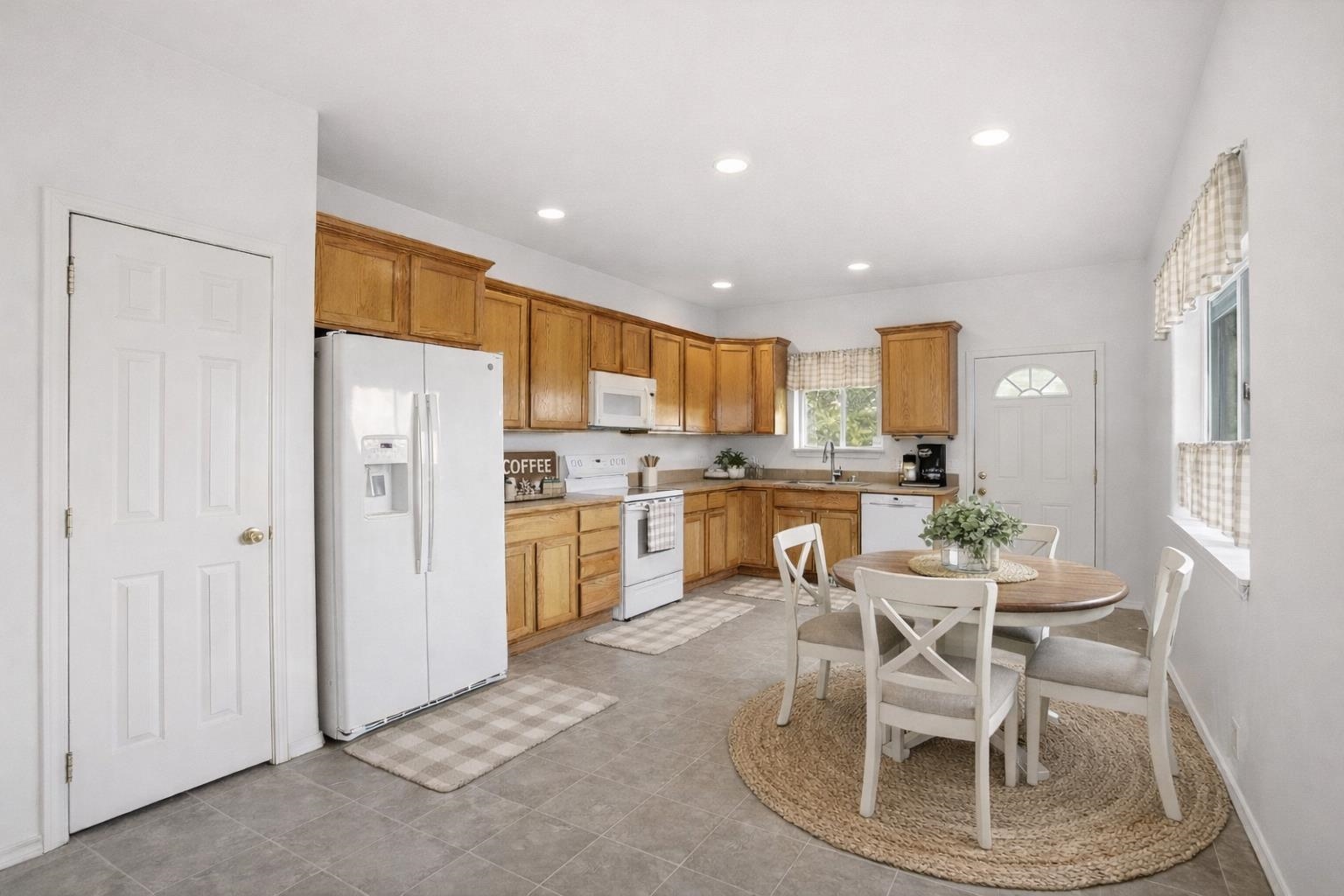 6916 South Cedar Road Spokane, WA 99224 - Photo 7 of 48