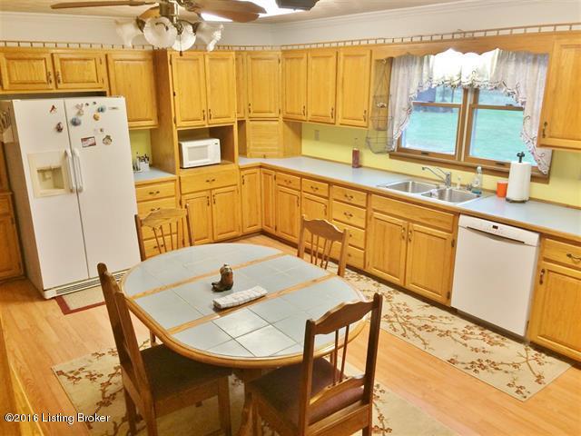 1578 Center Point Road White Mills, KY 42788 - Photo 21 of 38 Country Kitchen