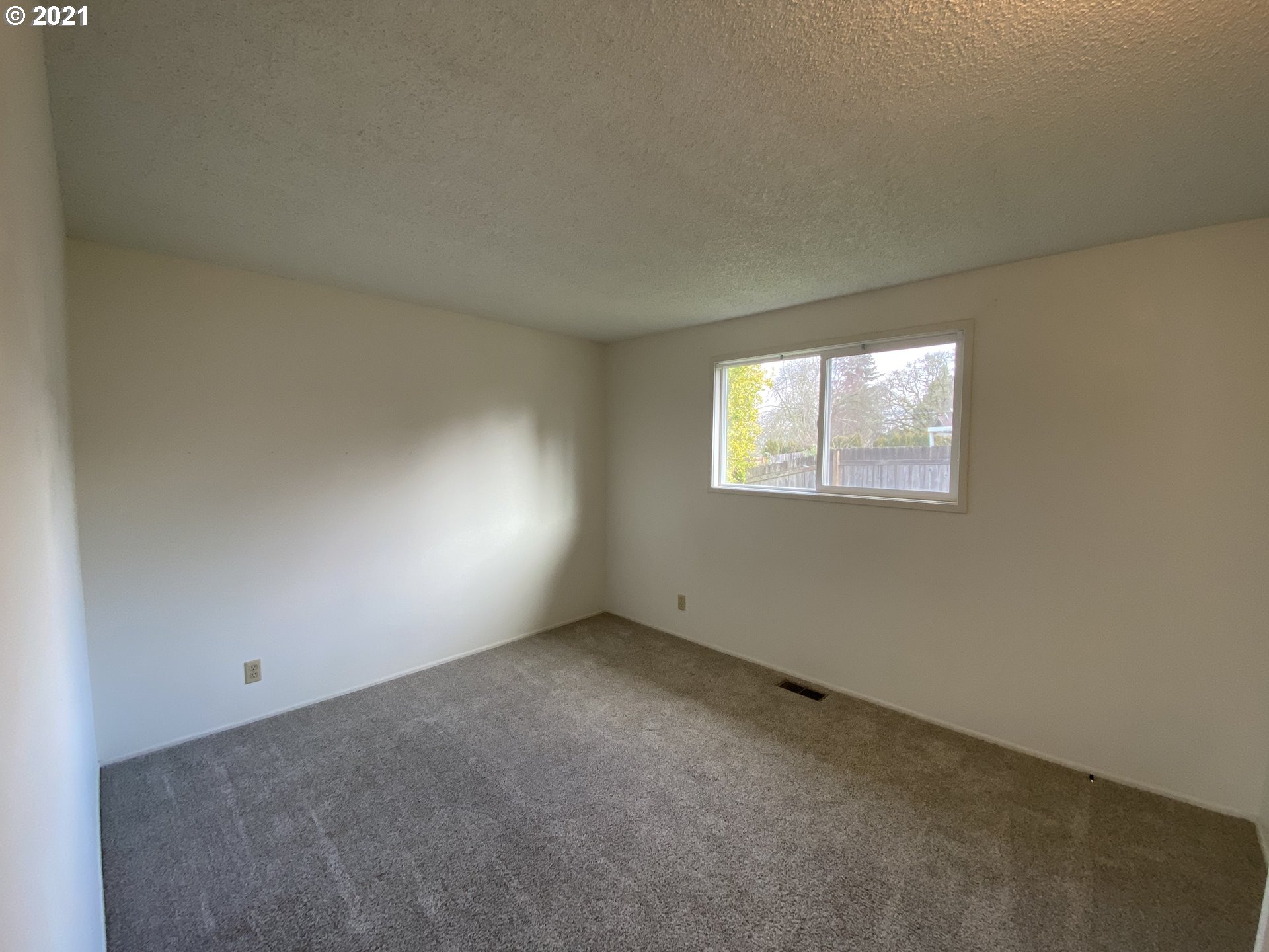 1809 Wallace Road Northwest Salem, OR 97304 - Photo 18 of 32 Gallery Image 18