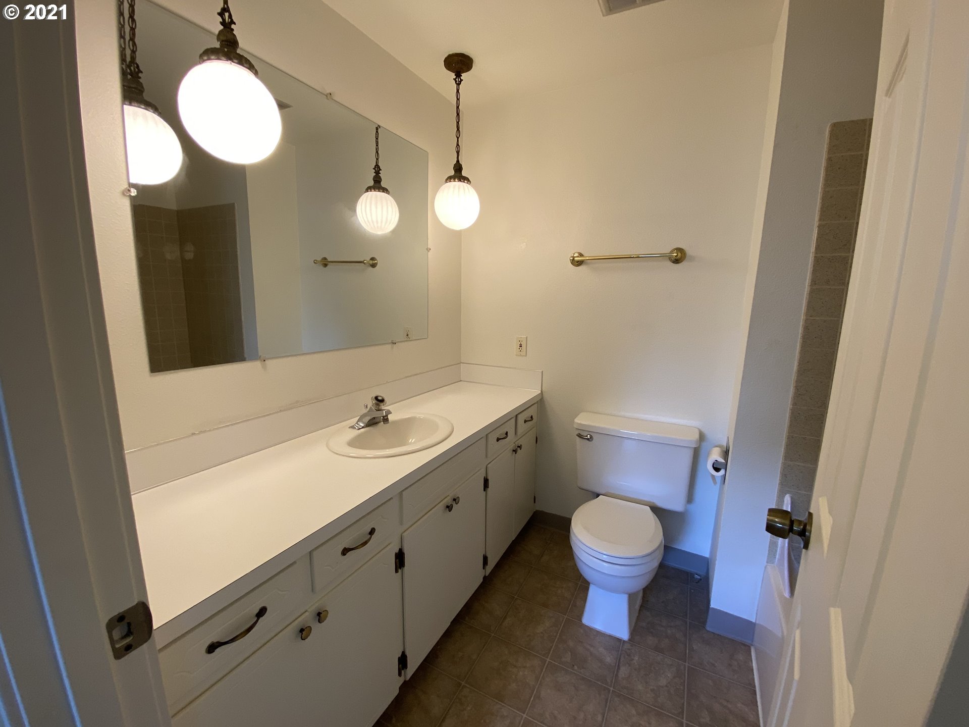 1809 Wallace Road Northwest Salem, OR 97304 - Photo 21 of 32 Gallery Image 21