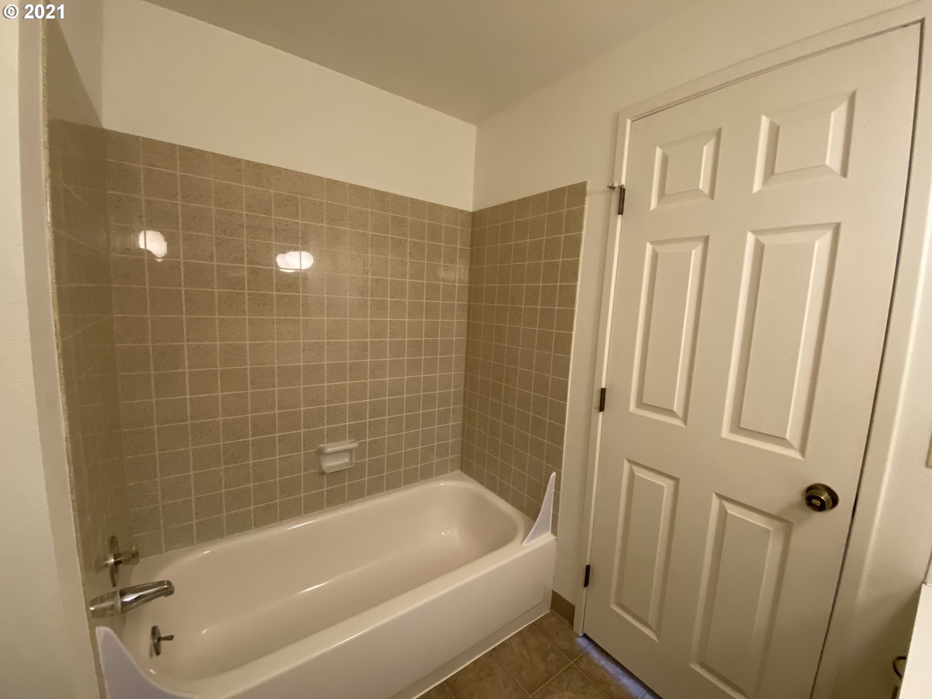 1809 Wallace Road Northwest Salem, OR 97304 - Photo 22 of 32 Gallery Image 22