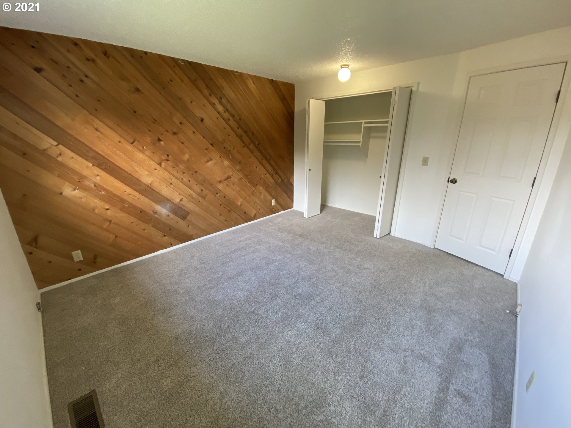 1809 Wallace Road Northwest Salem, OR 97304 - Photo 26 of 32 Gallery Image 26