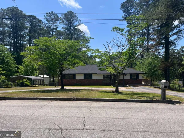$1,950 | 203 South Chilton Crescent, LaGrange, GA 30240