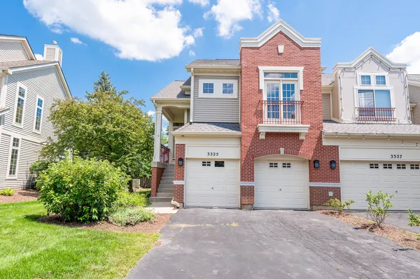 $399,900 | 3325 Rosecroft Lane, Naperville, IL 60564