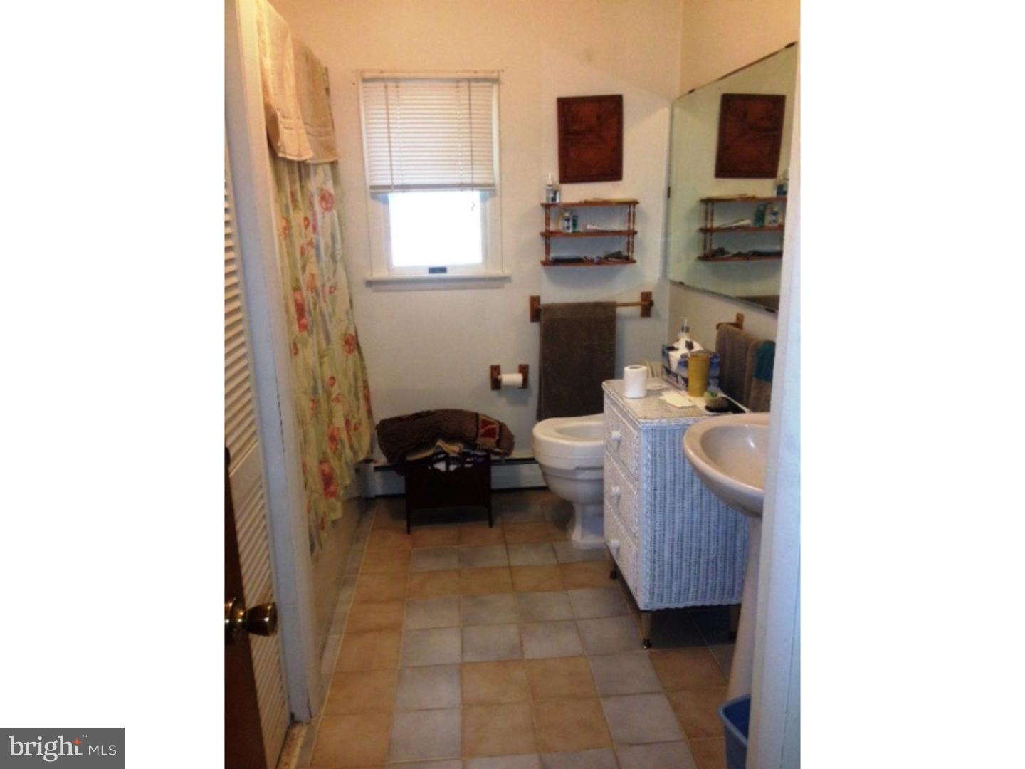 26 Three Bridge Road Monroeville, NJ 08343 - Photo 9 of 11 Bathroom