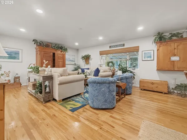 $779,000 | 1099 Parkview Drive, Brookings, OR 97415