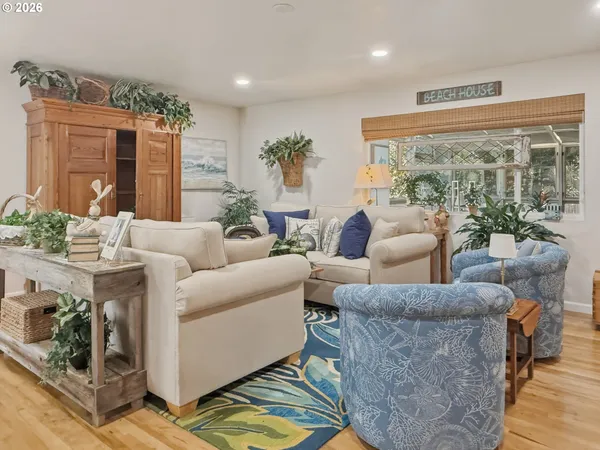 $779,000 | 1099 Parkview Drive, Brookings, OR 97415